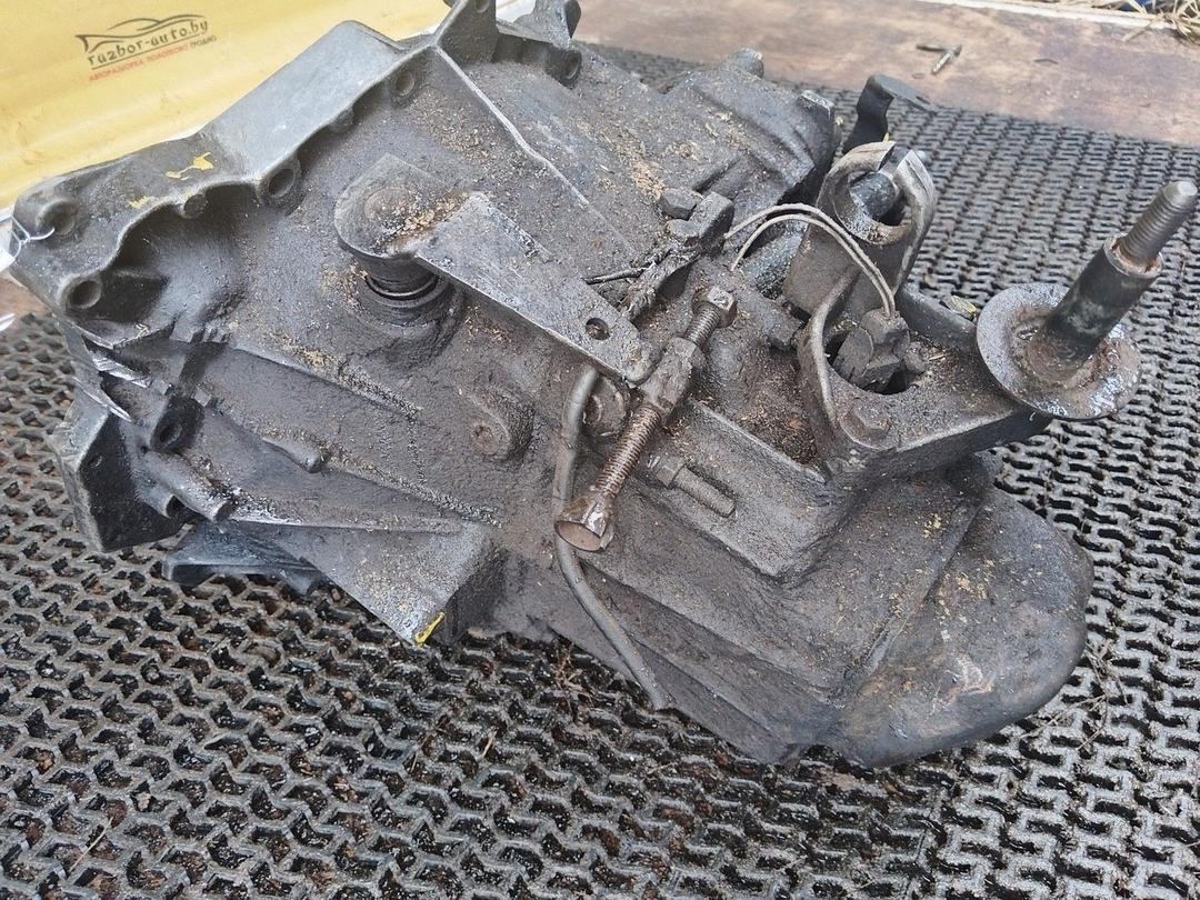 КПП механическая (МКПП) 5-ступенчатая U1J0ZK Peugeot 605 undefined