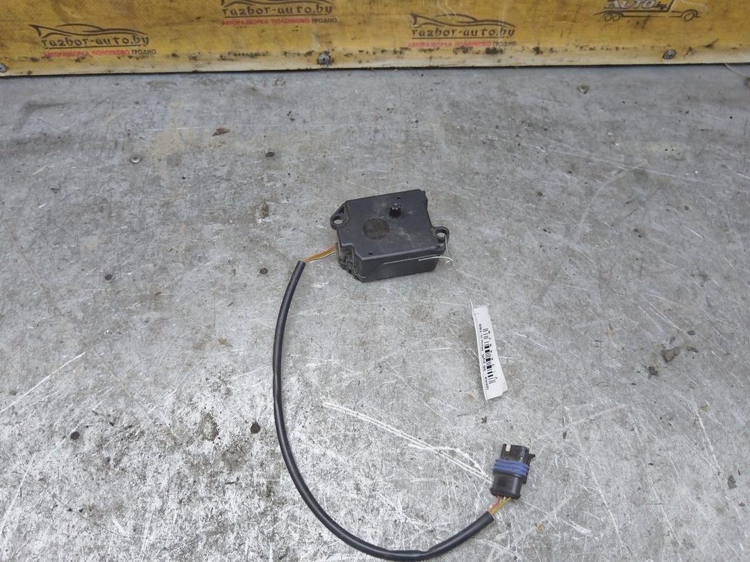 Моторчик заслонки печки HQC788 Peugeot 406 купить в магазине запчастей бу
