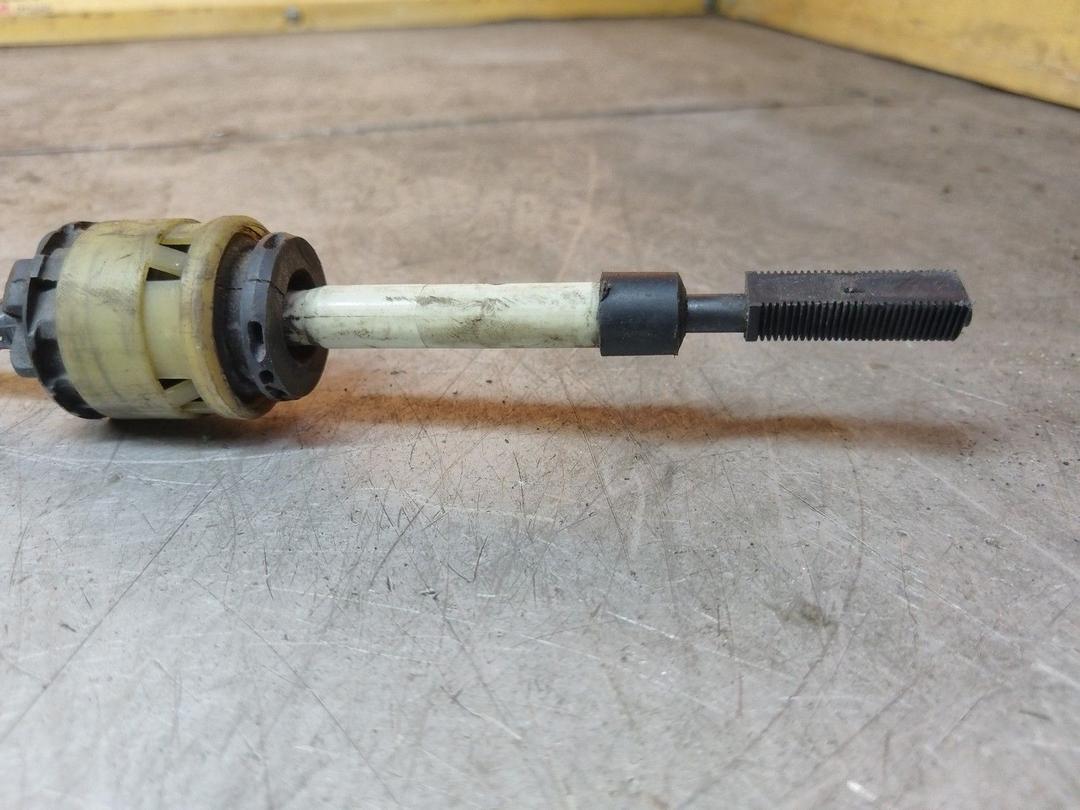 Кулиса F72ZXV Peugeot 607 undefined