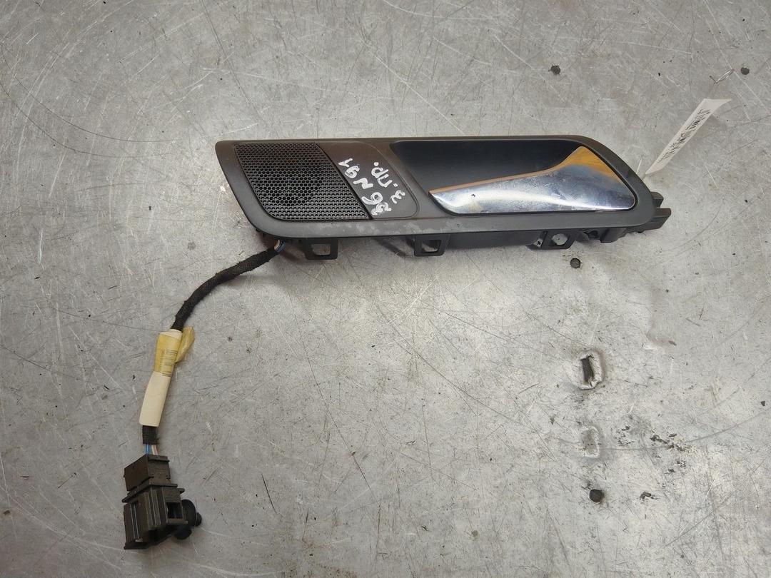 Ручка внутренняя задняя правая 4LQQFF Volkswagen Passat - Фото 1