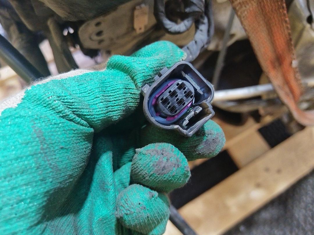 Коллектор впускной M0G9W7 Ford Fusion undefined