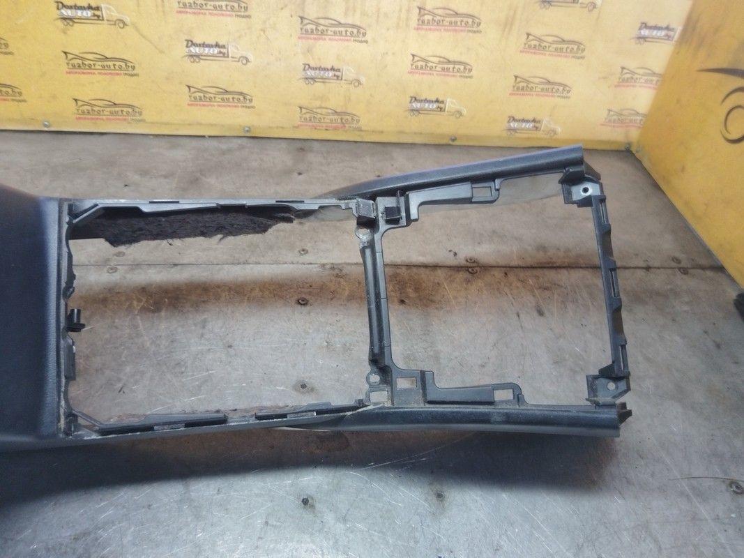 Консоль салона (кулисная часть) B3939P Honda Accord купить на авторазборке