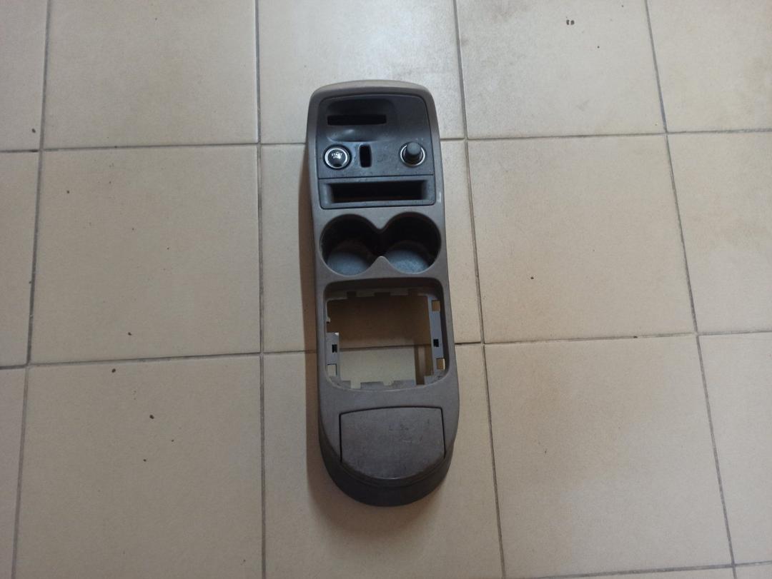 Кнопка запуска двигателя 85J8FO Renault Espace