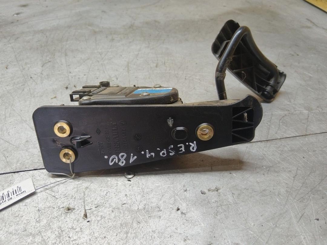 Педаль газа L8O4S7 Renault Espace купить на авторазборке