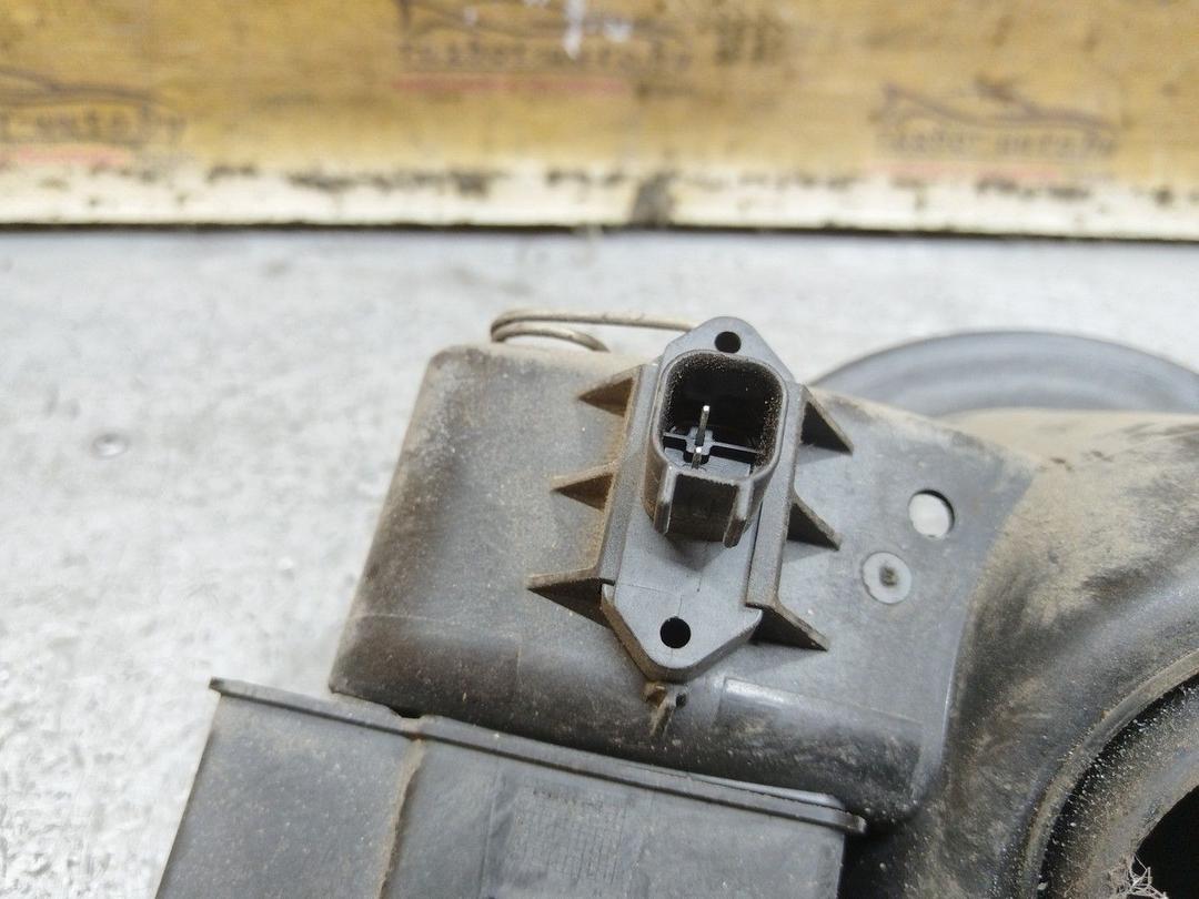 Лючок топливного бака CJ4A97 Ford Focus - Фото 4