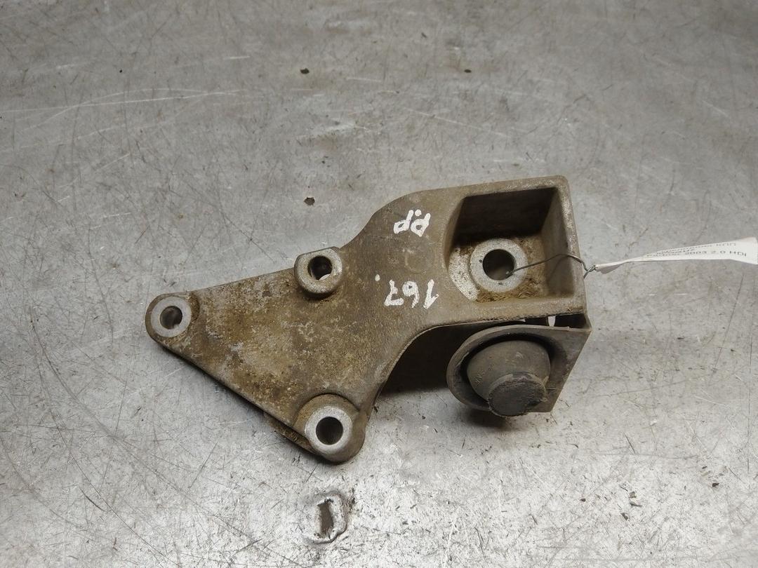 Кронштейн двигателя N8F77D Peugeot Partner