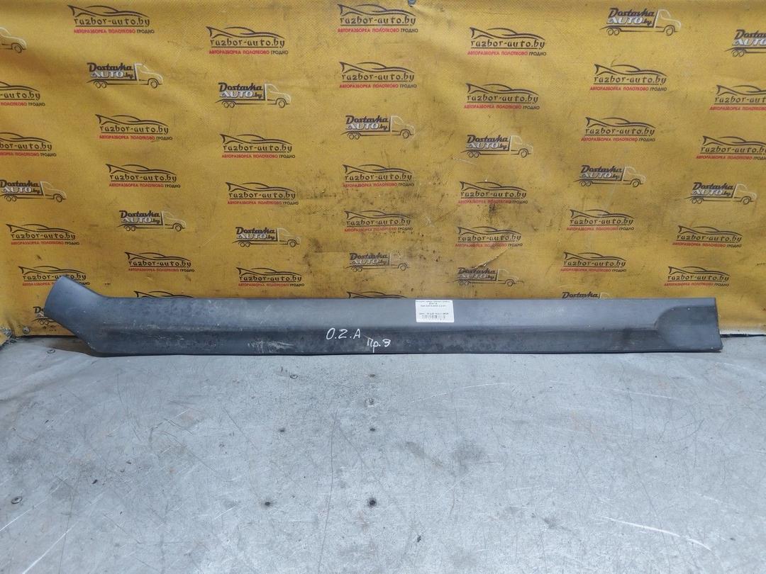 Молдинг двери задней правой Z03Y1S Opel Zafira