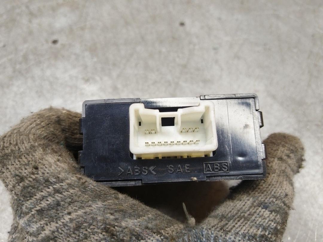 Иммобилайзер VMJH8Q Toyota Corolla купить с доставкой