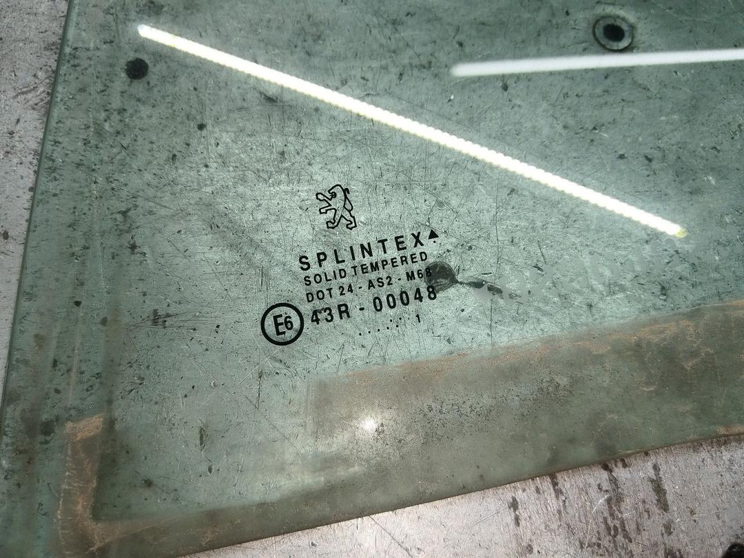 Стекло двери задней левой FD8A2F Peugeot 307 - Фото 2