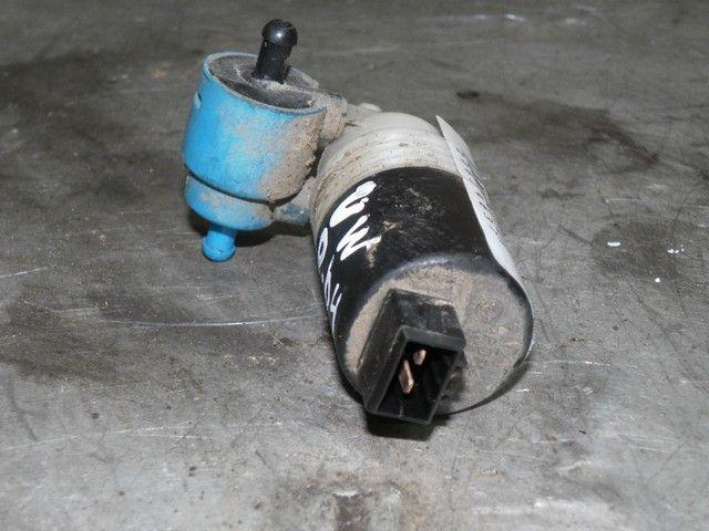 Насос (моторчик) омывателя стекла MCRF6N Volkswagen Passat купить