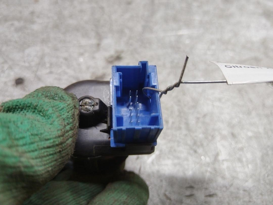 Джойстик регулировки зеркал 31U69F Citroen Xsara Picasso купить в магазине запчастей бу