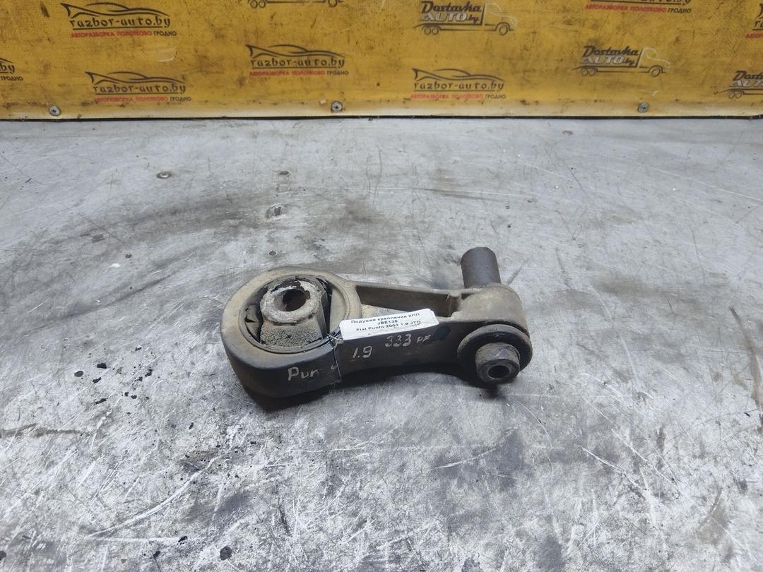 Подушка крепления КПП JBE135 Fiat Punto