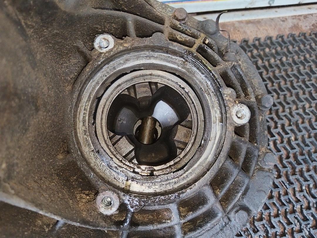 КПП механическая (МКПП) 5-ступенчатая 3A0A3E Renault Safrane undefined