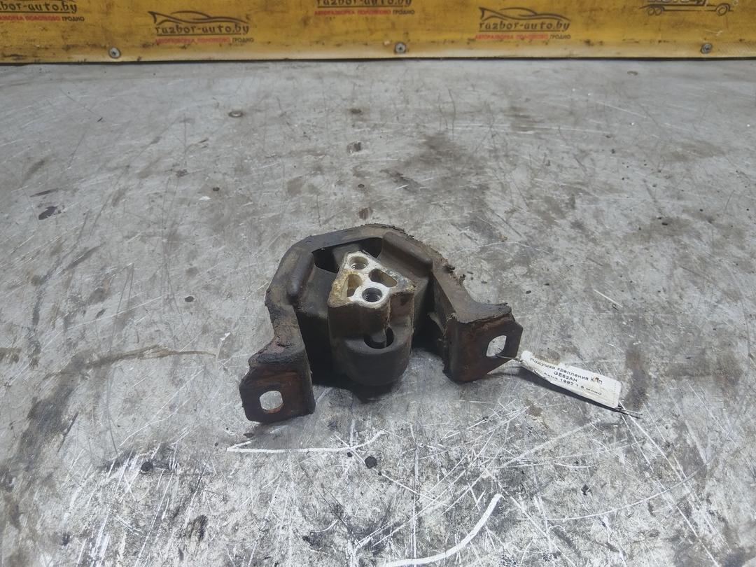 Подушка крепления КПП GE52AH Opel Astra