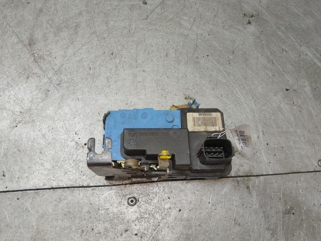 Замок двери передней правой J38S33 Volvo V70 купить