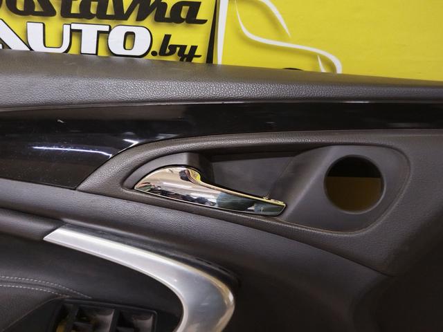 Обшивка дверей (комплект) LG4O5H Opel Insignia undefined