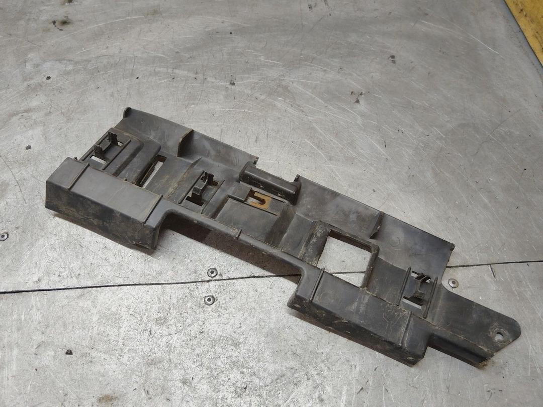 Кронштейн крепления бампера заднего J7C03R Volvo V40 купить