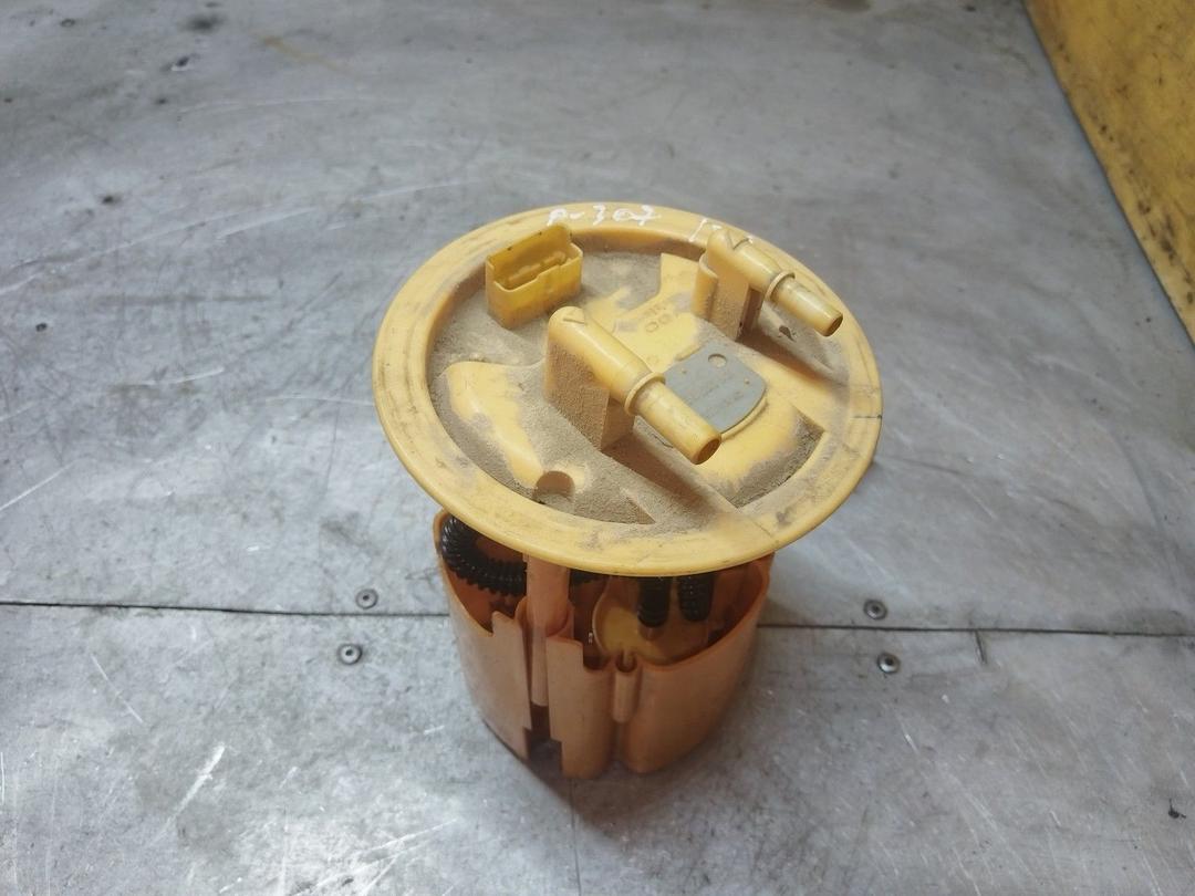 Колба в бак HZUW6M Peugeot 307