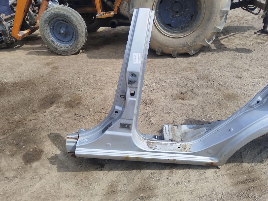 Стойка кузовная центральная левая 5S1088 Hyundai Getz