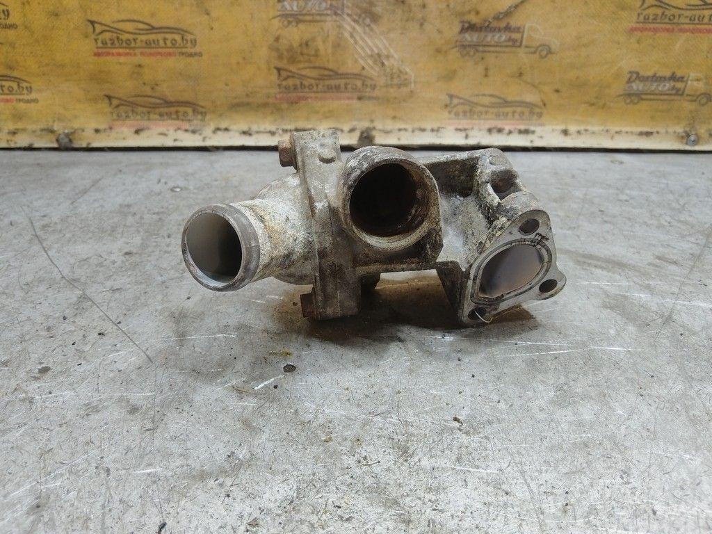 Корпус термостата 26PXX6 Mitsubishi Carisma - Фото 3