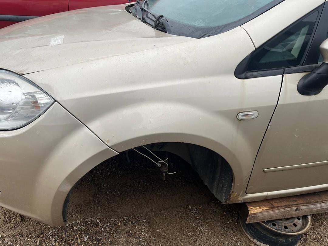 Стекло кузовное боковое левое 5L1368 Fiat Linea - Фото 2