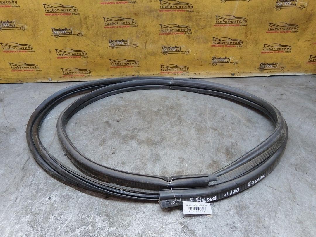 Уплотнитель багажника 4696O1 Ford Fiesta купить на авторазборке