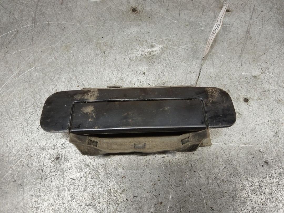 Ручка наружная задняя левая 5ZW2LM Audi 80