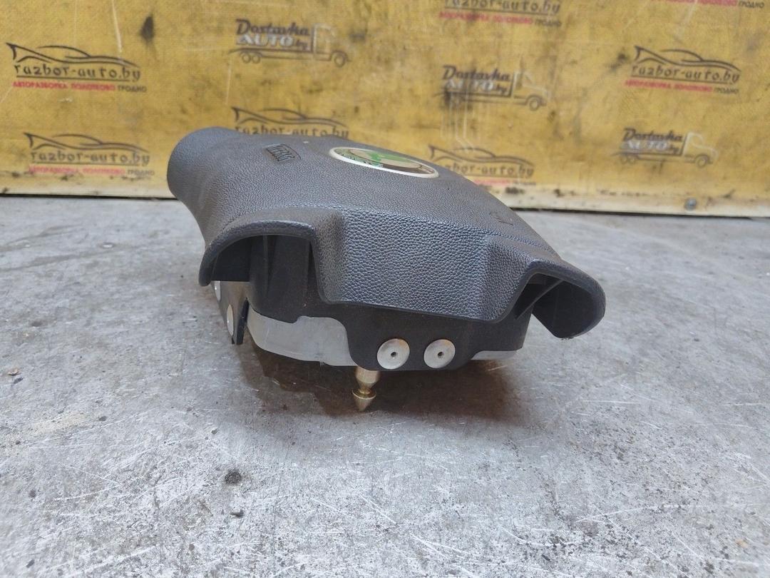 Подушка безопасности водителя BP9U65 Skoda Fabia купить