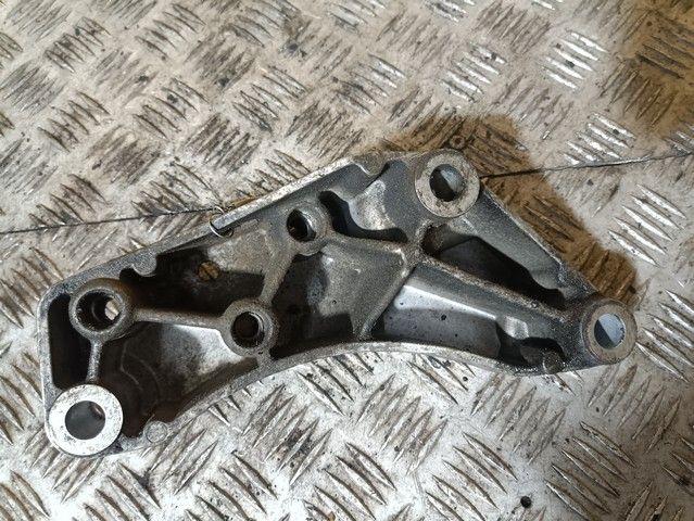 Кронштейн КПП M606BR Seat Altea купить с доставкой