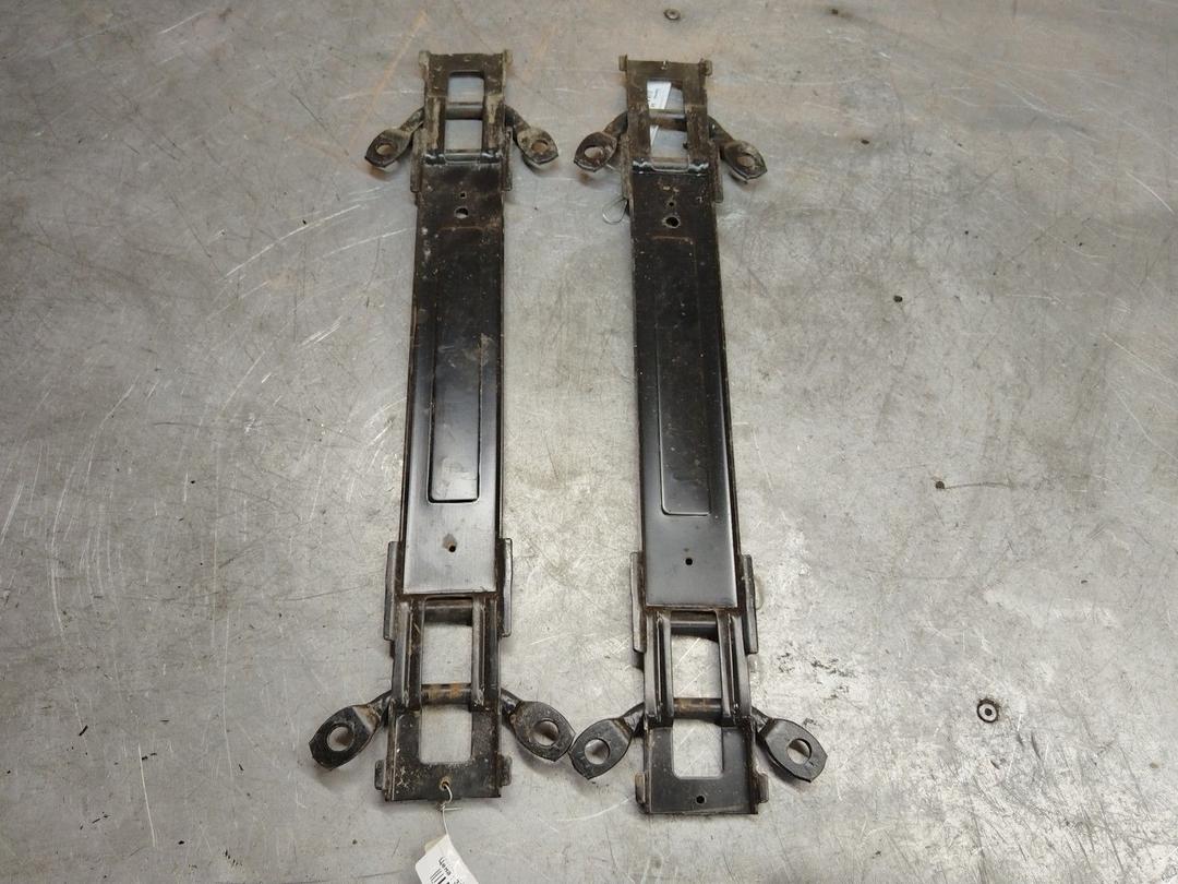 Крепление сиденья M0U98B Ford Galaxy купить