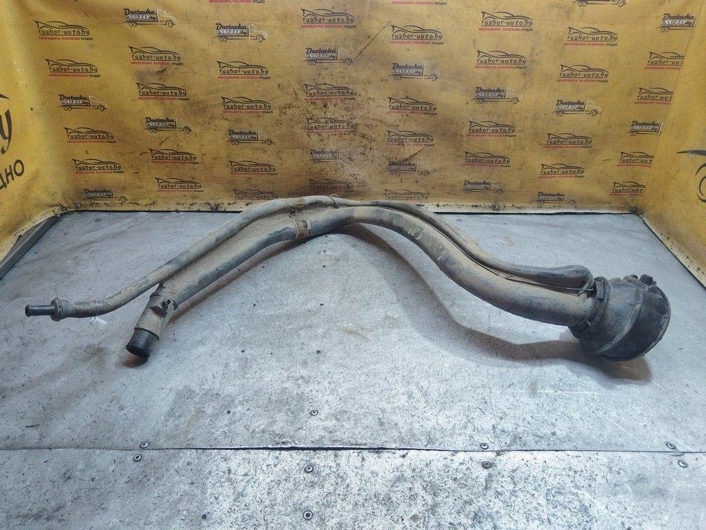 Горловина топливного бака 8S35CF Toyota Corolla Verso - Фото 3