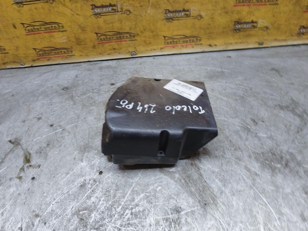 Кожух рулевой колонки LZ6NFF Seat Toledo купить