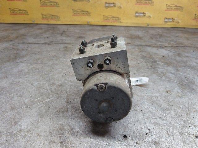 Блок ABS FZJSQD Toyota Yaris купить на авторазборке