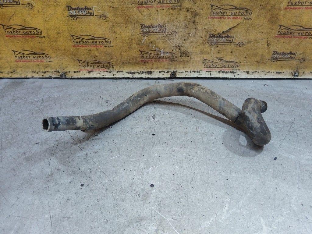 Патрубок отопителя (печки) W3Q73O Mazda Xedos 6 - Фото 1