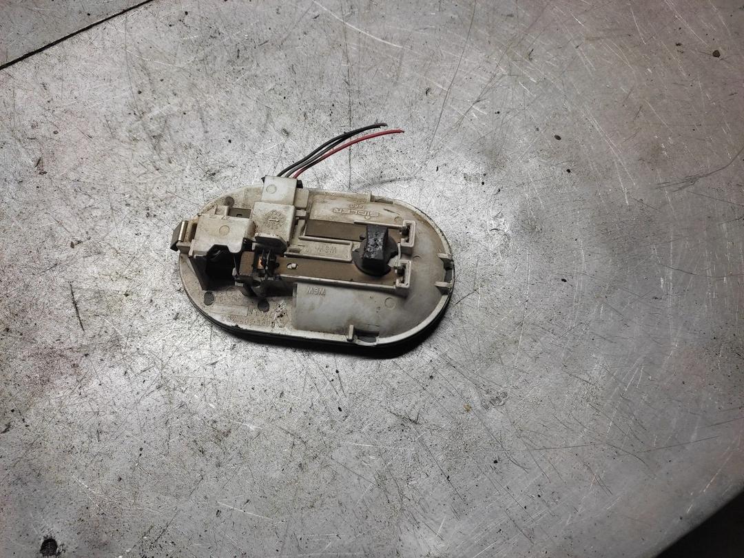 Фонарь салона (плафон) 887T6W Renault Megane купить