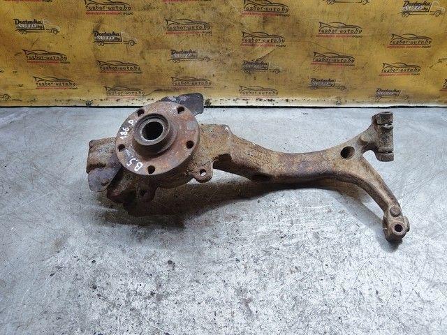 Кулак поворотный правый 8BHU82 Volkswagen Passat