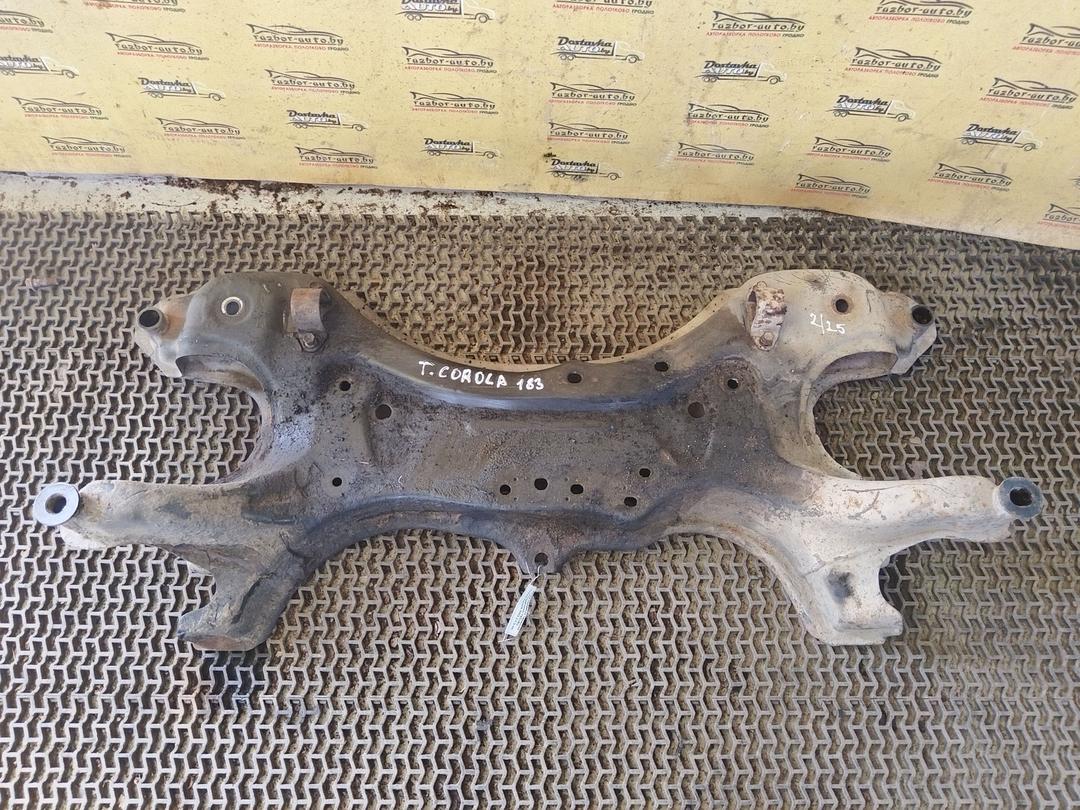 Балка подвески передняя (подрамник) Y2CVRO Toyota Corolla