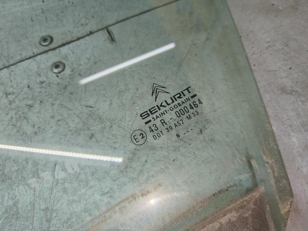 Стекло двери передней левой Y2QEYI Citroen Xsara - Фото 2