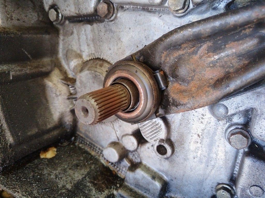 КПП механическая (МКПП) 5-ступенчатая X86F2Y Renault Espace - Фото 3