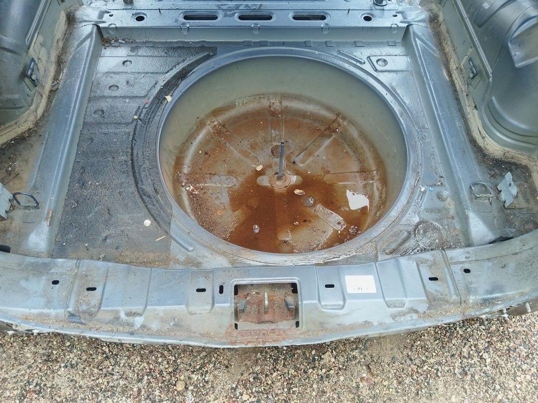 Ниша запасного колеса U42Y14 Opel Astra