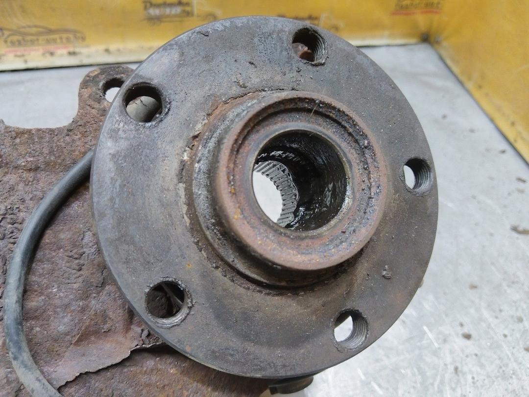 Кулак поворотный правый MXQASJ Audi 100 - Фото 3