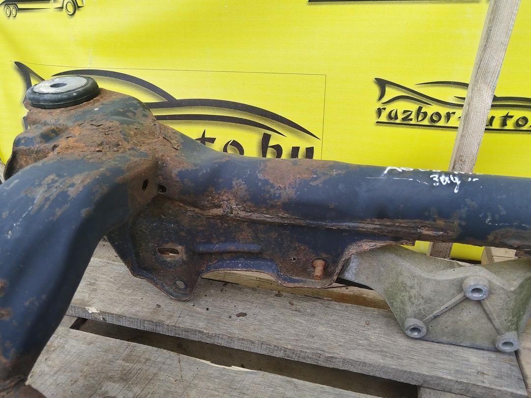 Балка подвески задняя 82HWK7 Audi A6 undefined