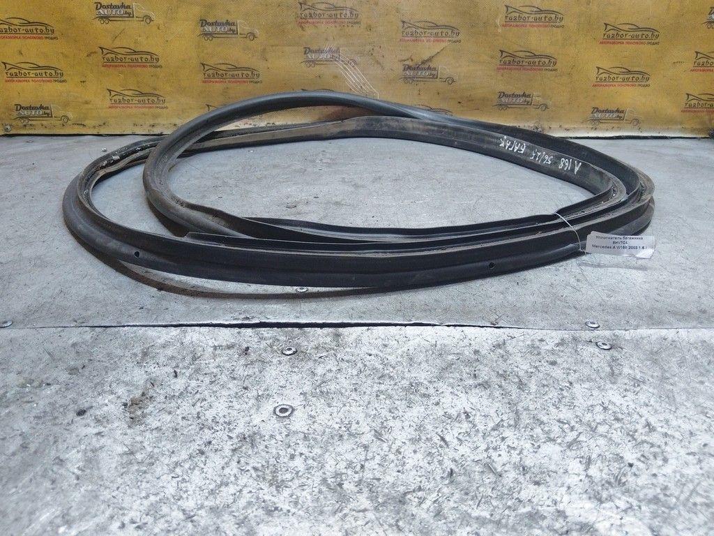Уплотнитель багажника 8HV7C4 Mercedes A W168 - Фото 2