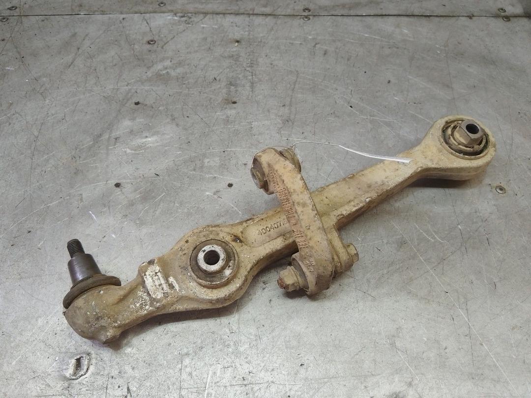 Рычаг передний правый U2O1A2 Volkswagen Passat