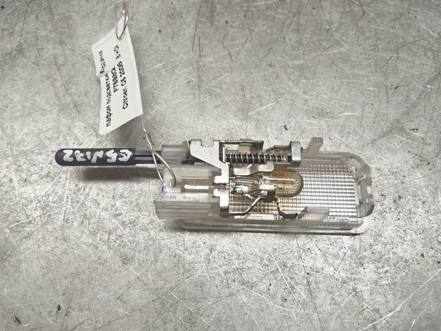 Плафон подсветки бардачка  F7BB8Q Citroen C5 купить