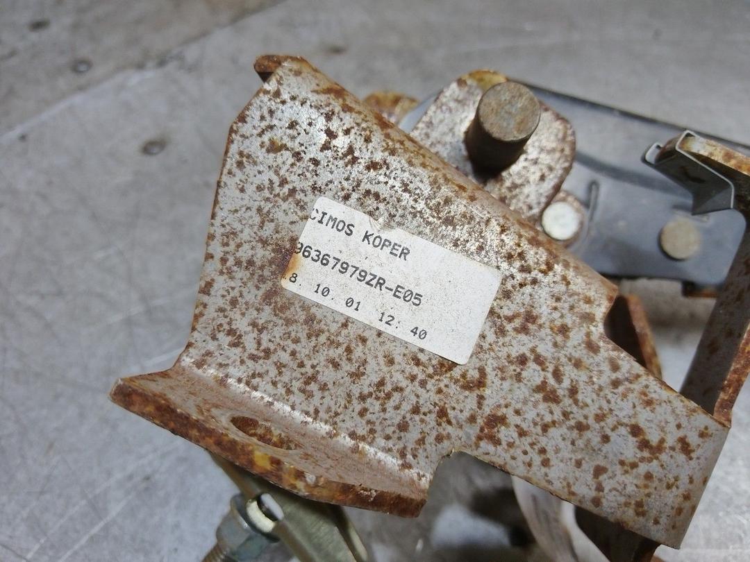 Рычаг ручного тормоза (ручника) GDBWBG Peugeot 307 купить в магазине запчастей бу