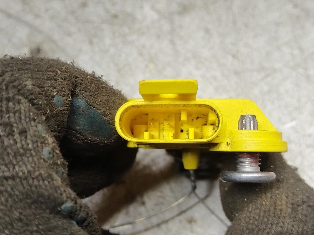 Датчик удара J9AD92 Opel Astra купить с доставкой