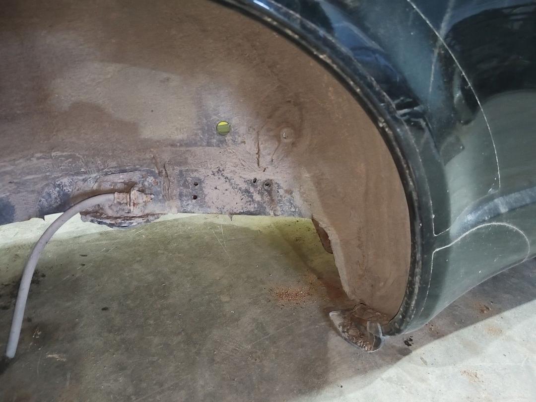 Крыло заднее правое 951RHJ Toyota Yaris купить в магазине запчастей бу