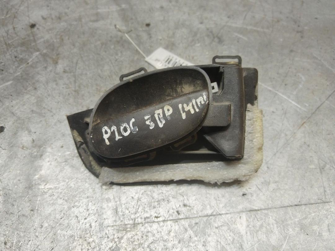 Ручка внутренняя задняя правая 6PVF0E Peugeot 206
