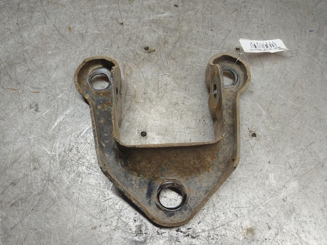 Кронштейн крепления балки подвески PN6UZ8 Opel Zafira купить